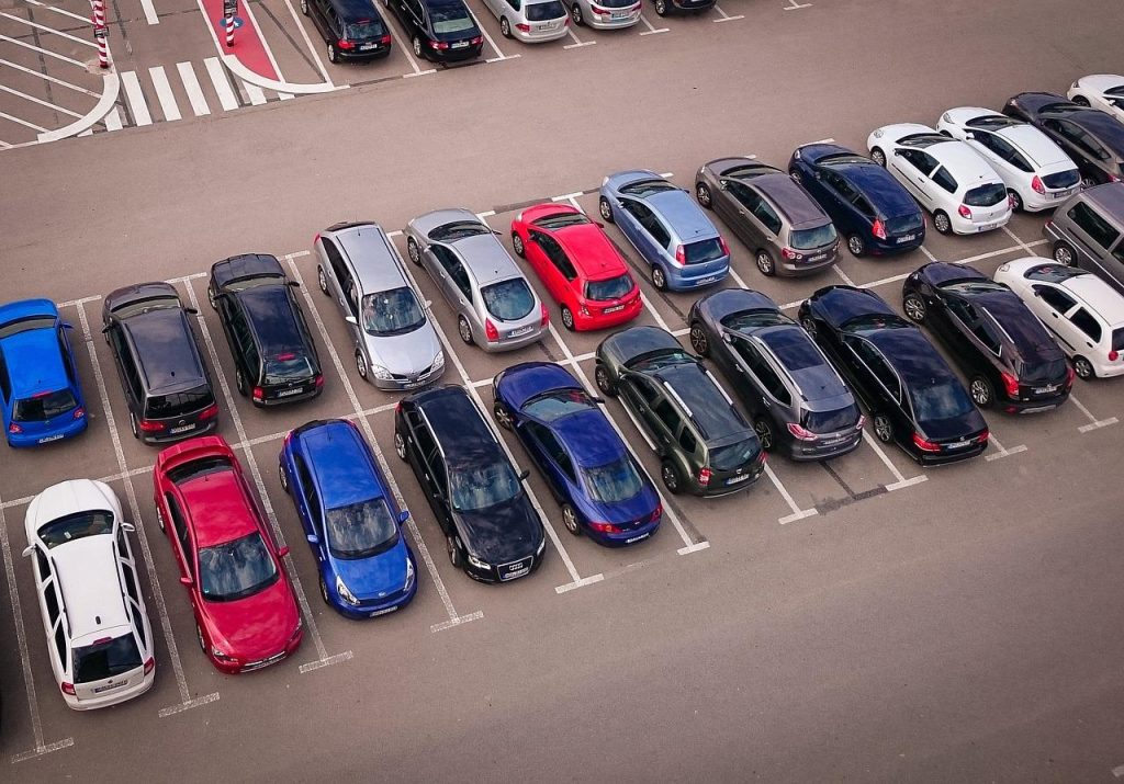 Betaalbare tarieven voor parkeren bij Xclusive Parking met 24/7 cameratoezicht en flexibele parkeeropties Schiphol